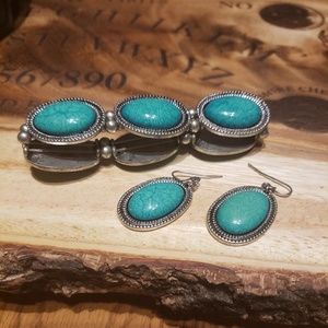 Costume turquoise bracelet and matching earrings